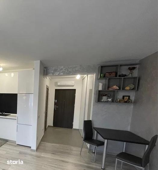 Apartament cu 2 camere decomandat în Livezeni