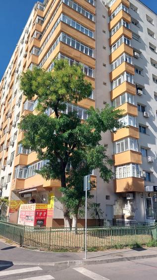 Garsonieră decomandată în Rahova