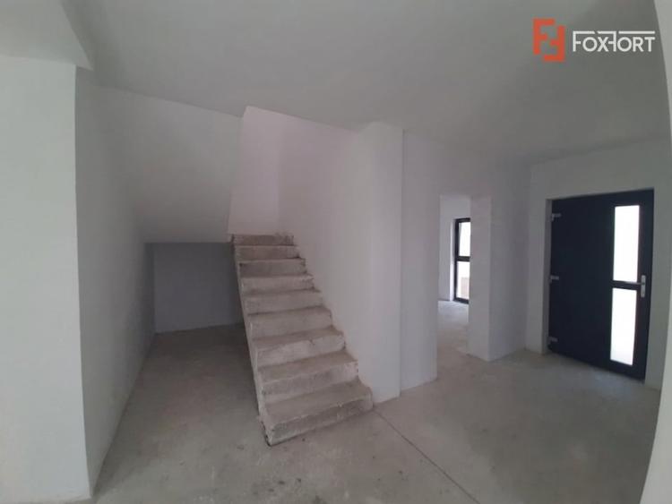 Duplex cu 5 camere cu Teren 318 Mp în Urseni