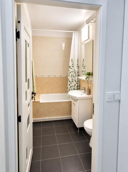 Apartament cu 2 camere semidecomandat în Dâmbovița