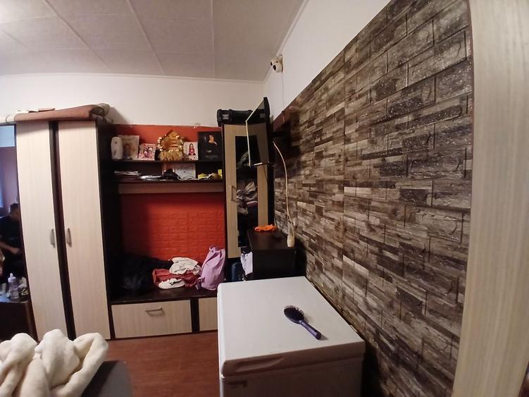 Apartament cu 2 camere nedecomandat în Central