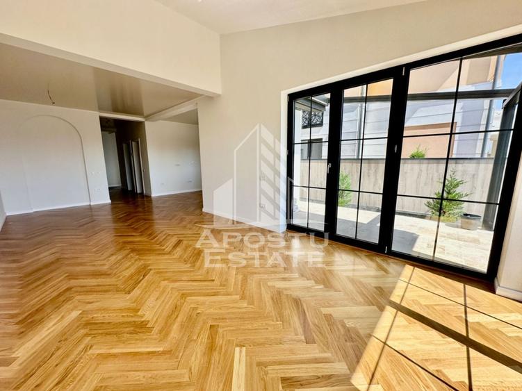 Duplex cu 5 camere cu Canalizare în Giroc