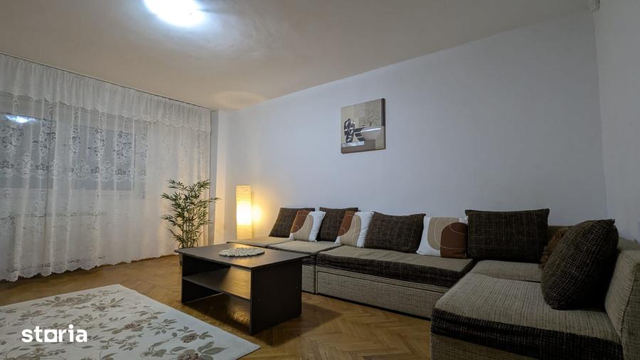 Apartament cu 3 camere decomandat în Nerva Traian