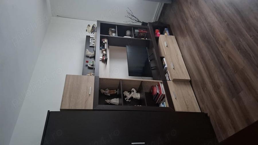 Casă cu 2 camere cu Teren 1028 Mp în Răcăștia