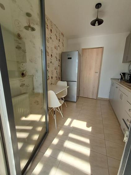 Apartament cu 2 camere decomandat în Exterior Vest
