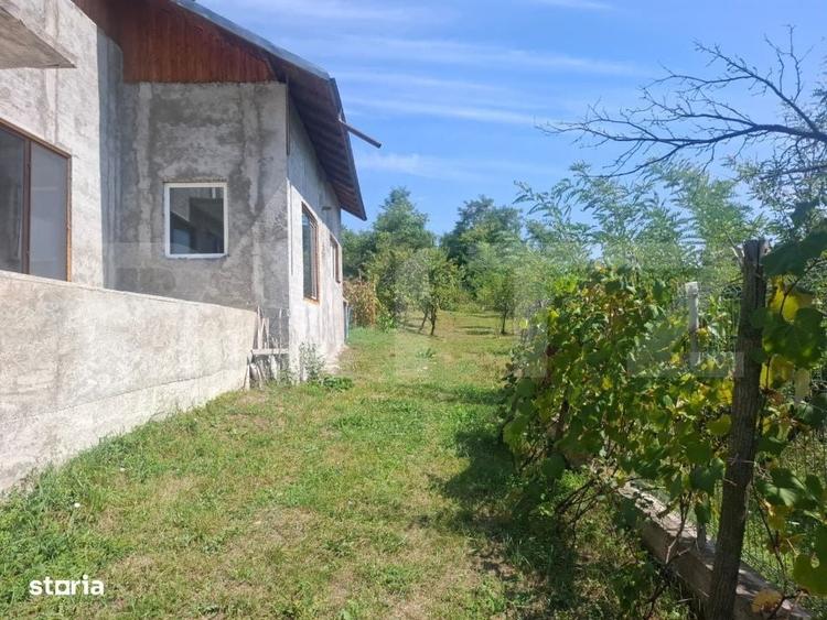 Casă cu 4 camere în Glod
