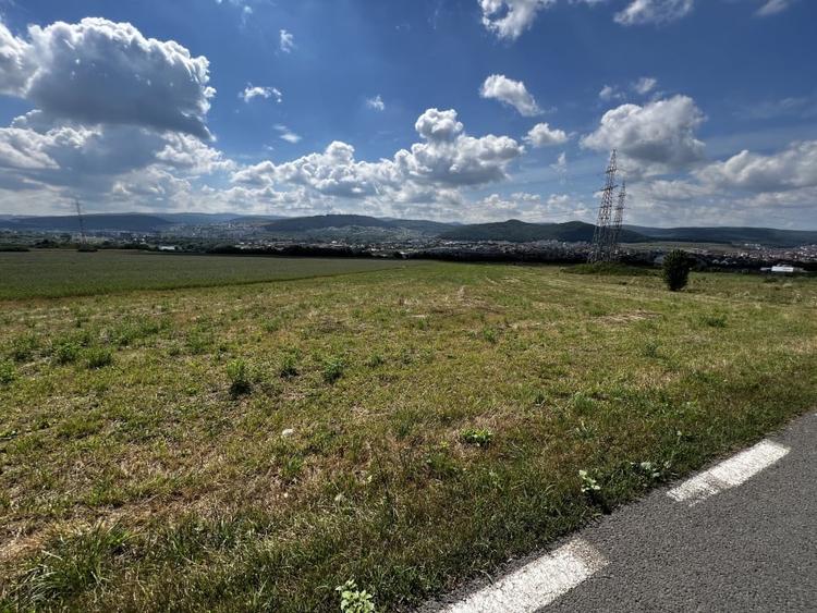 Teren Construcții extravilan de 1480 mp, în Florești