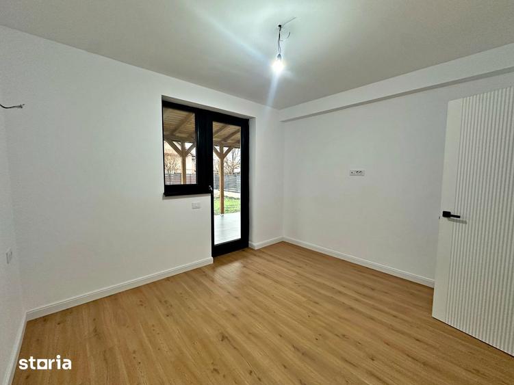 Casă cu 5 camere cu Teren 500 Mp în Central