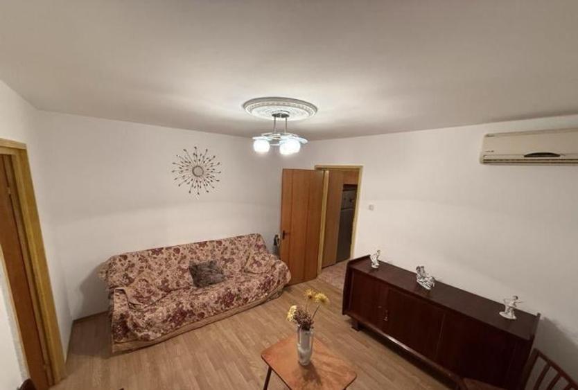 Apartament cu 2 camere semidecomandat, mobilat în City Park Mall