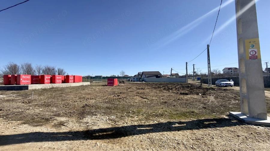 Teren de 533 mp, în Albota