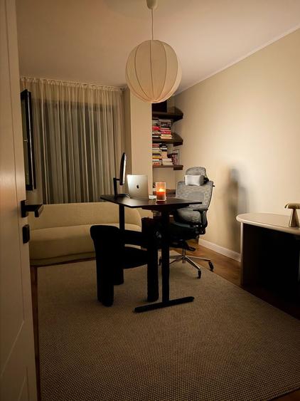 Apartament cu 3 camere decomandat în Aeroport