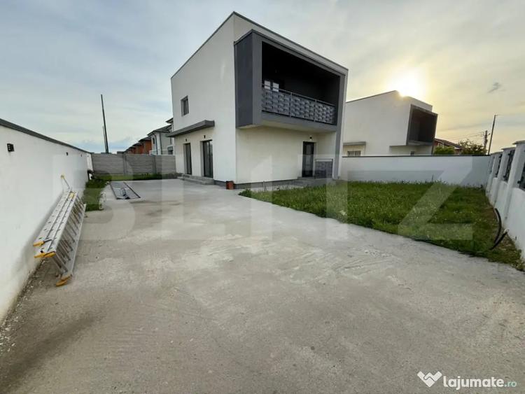 Casă cu 5 camere cu Teren 371 Mp în Central