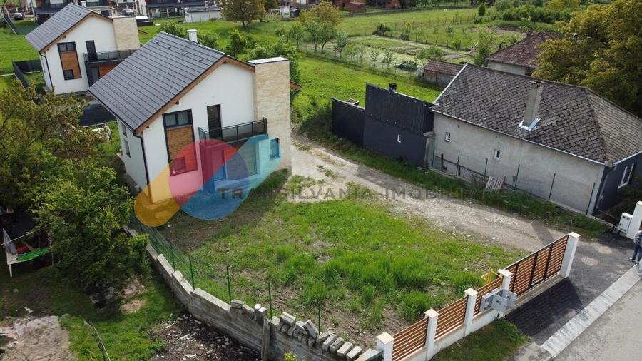 Casă individuală cu 4 camere cu Canalizare în Gilău