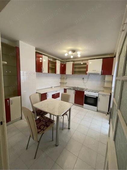Apartament cu 3 camere decomandat în Aurel Vlaicu