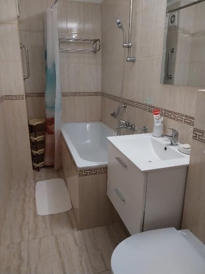 Apartament cu 2 camere decomandat, mobilat în Doamna Ghica