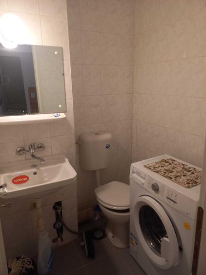 Apartament cu 3 camere decomandat în Mărăști