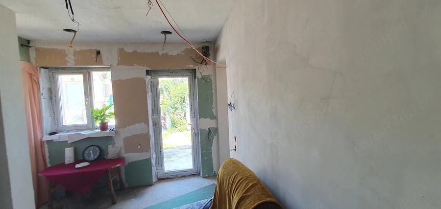 Casă cu Teren 520 Mp în Mihai Bravu