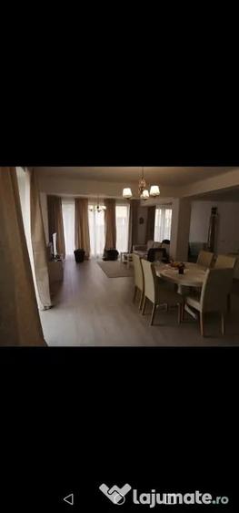 Casă cu 5 camere în Chiajna