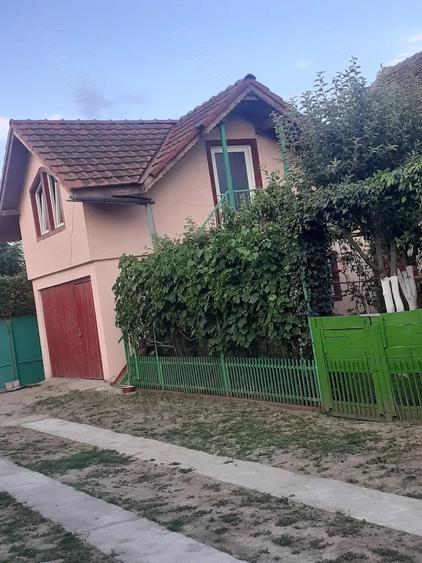 Casă cu 3 camere cu Teren 917 Mp în Iohanisfeld