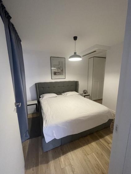 Apartament cu 3 camere decomandat în Banu Manta