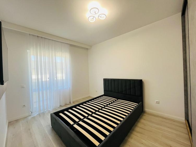 Apartament cu 3 camere decomandat în Hipodrom 3