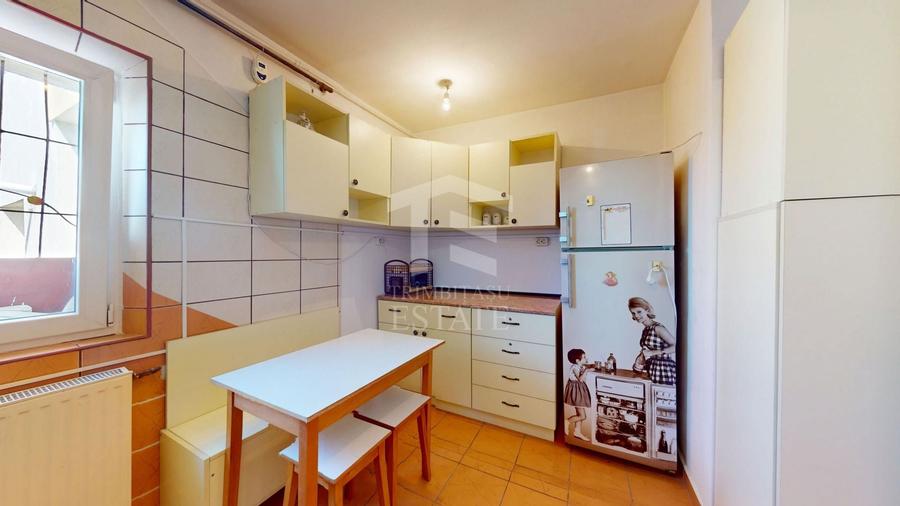 Apartament cu 3 camere decomandat, mobilat în Doamna Ghica