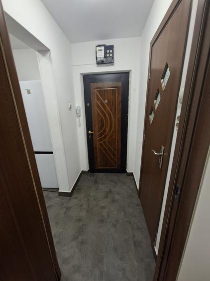 Apartament cu 2 camere decomandat în Colentina