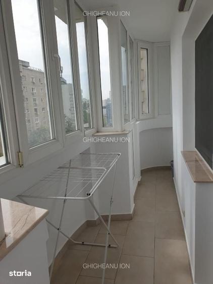 Apartament cu 4 camere decomandat în Vitan