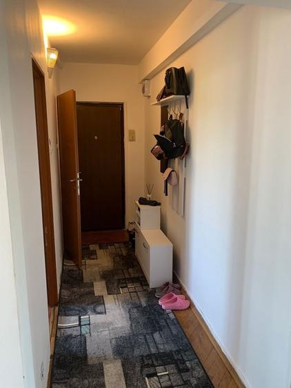 Apartament cu 2 camere decomandat în Pandurilor