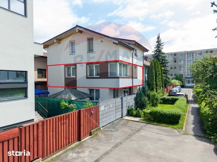 Apartament cu 3 camere în Tractorul