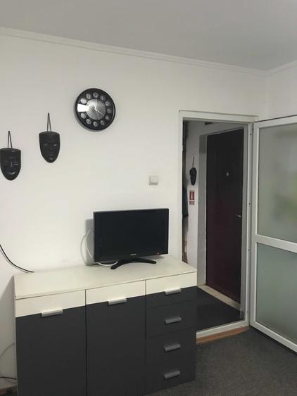 Apartament cu 2 camere nedecomandat în Hipodrom