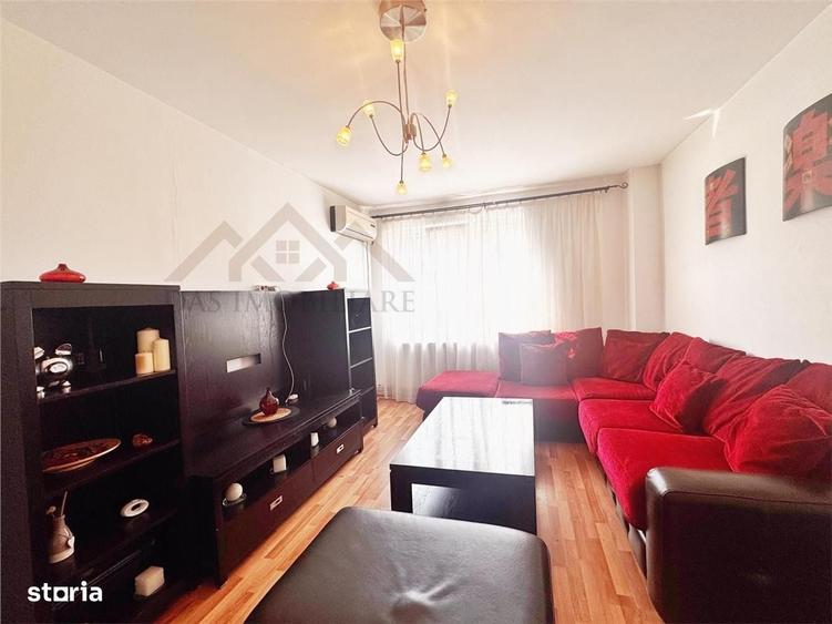 Apartament cu 4 camere decomandat în Central