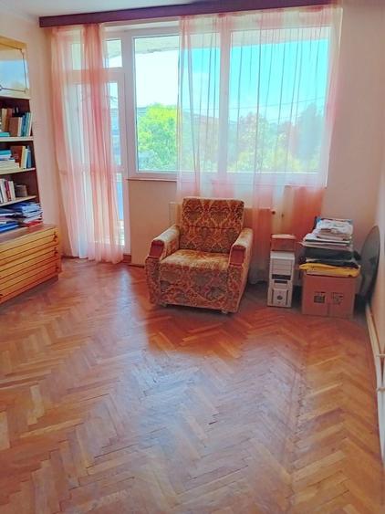 Apartament cu 3 camere decomandat în Țiglina 2
