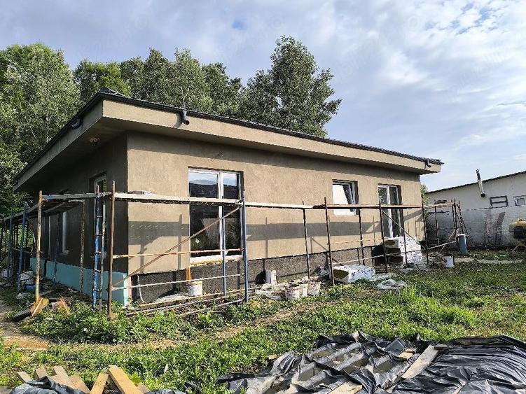 Casă cu 3 camere cu Teren 500 Mp în Clinceni