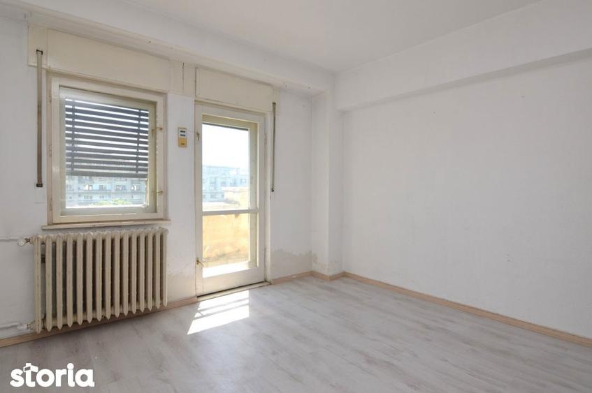 Apartament cu 4 camere decomandat în Centrul Civic