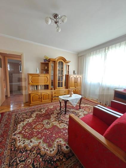 Apartament cu 2 camere semidecomandat, mobilat în Calea București