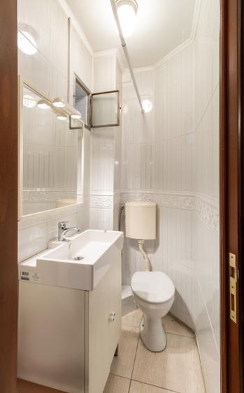 Apartament cu 4 camere decomandat, mobilat în Tineretului