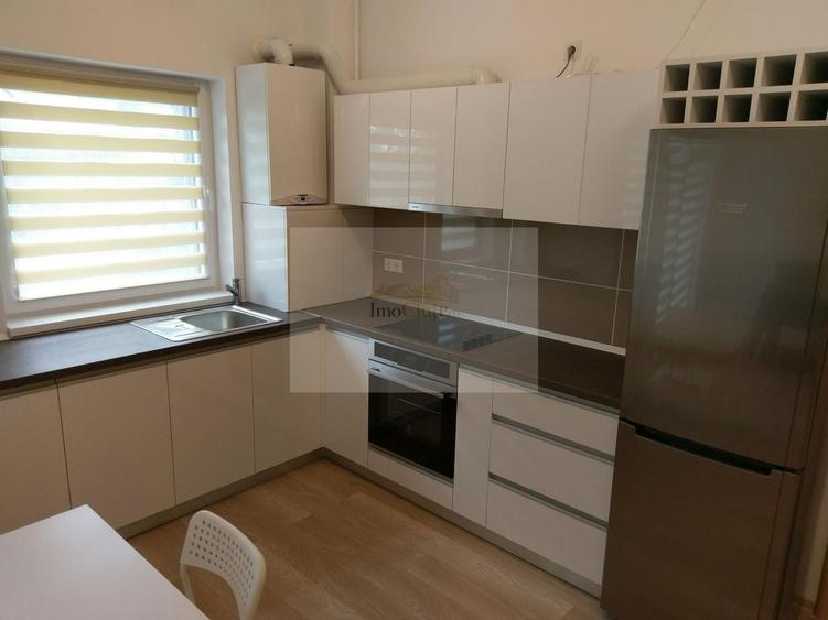 Apartament cu 2 camere semidecomandat, mobilat în Mănăștur