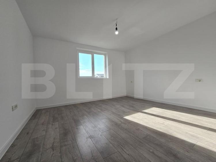 Apartament cu 3 camere decomandat în Torontalului