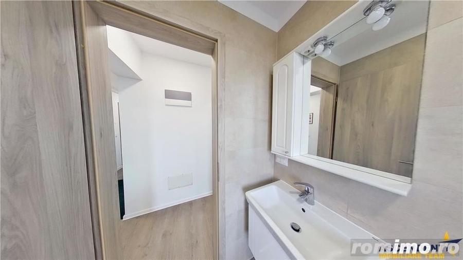 Apartament cu 2 camere decomandat în Tractorul