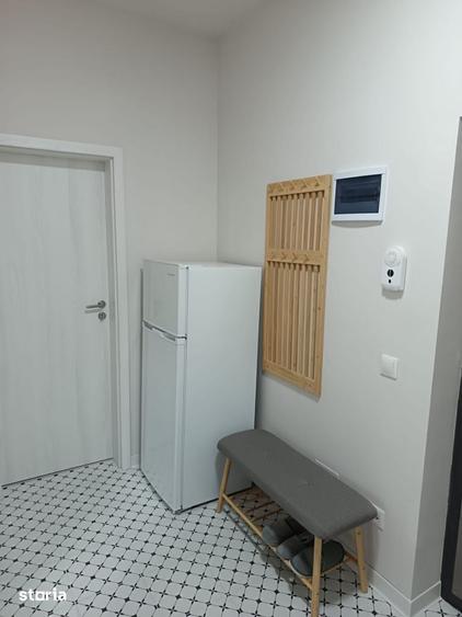 Garsonieră decomandată în Central
