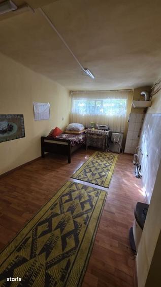 Casă cu 2 camere în Central
