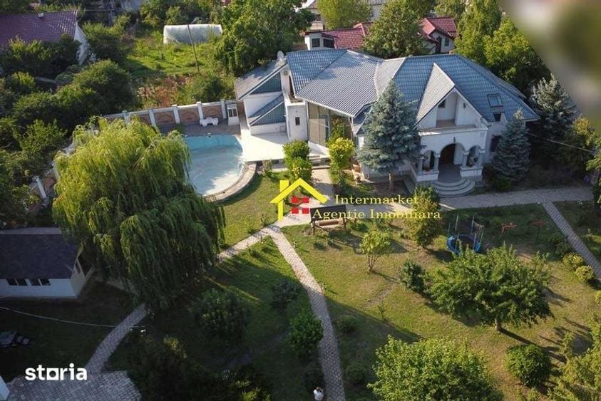 Casă cu 4 camere cu Teren 598 Mp în Central