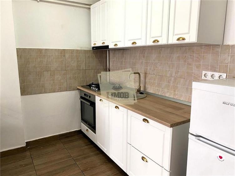 Apartament cu 2 camere semidecomandat, mobilat în Exterior Sud