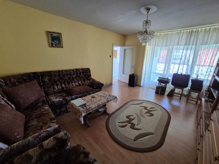 Apartament cu 2 camere decomandat în Griviței