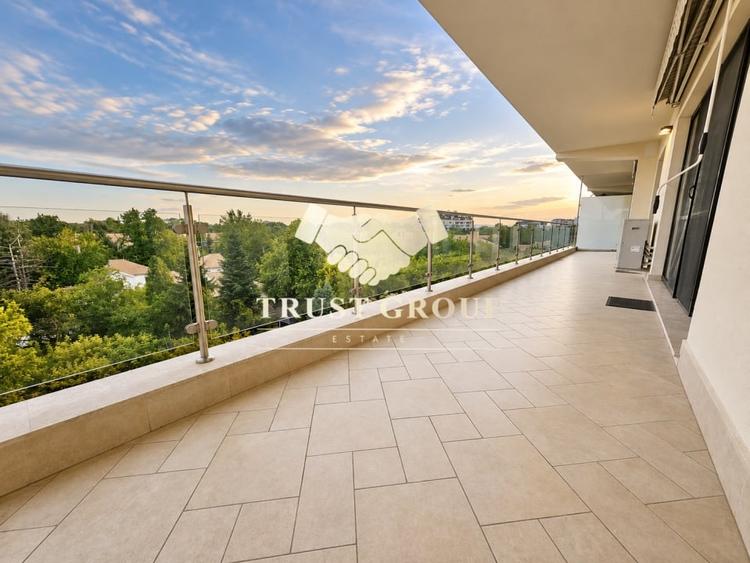 Apartament cu 4 camere decomandat în Șoseaua Nordului