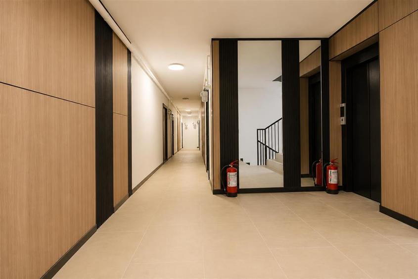 Apartament cu 2 camere semidecomandat, mobilat în Florești
