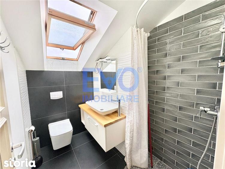 Apartament cu 3 camere semidecomandat în Valea Lupului