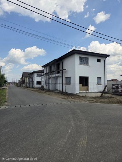 Casă cu 3 camere în Smeura