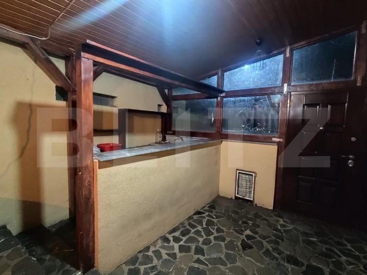 Casă individuală cu 4 camere cu Canalizare în Horpaz